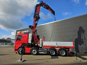FH 540 8x4 / HMF 85 t/m CRANE + JIB + WINCH / KRAN